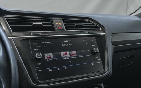 Volkswagen Tiguan II, 2019 год, 2 420 000 рублей, 20 фотография