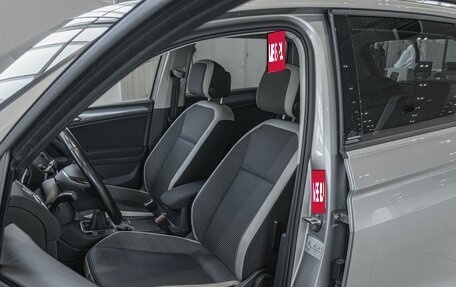 Volkswagen Tiguan II, 2019 год, 2 420 000 рублей, 17 фотография