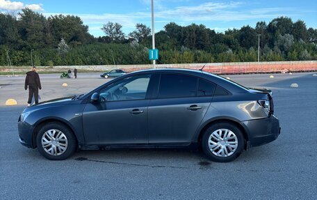 Chevrolet Cruze II, 2010 год, 400 000 рублей, 6 фотография