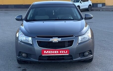 Chevrolet Cruze II, 2010 год, 400 000 рублей, 2 фотография