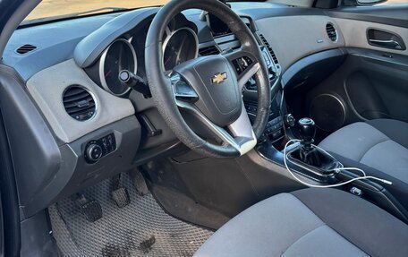 Chevrolet Cruze II, 2010 год, 400 000 рублей, 9 фотография