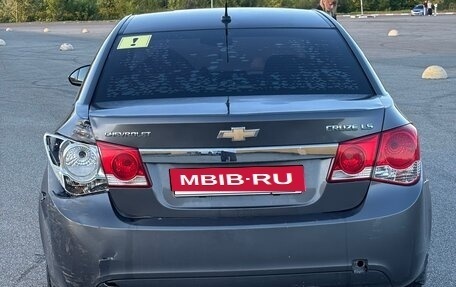 Chevrolet Cruze II, 2010 год, 400 000 рублей, 7 фотография