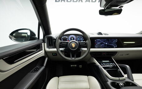 Porsche Cayenne III, 2023 год, 15 990 000 рублей, 13 фотография