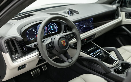 Porsche Cayenne III, 2023 год, 15 990 000 рублей, 10 фотография