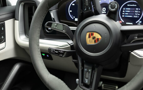 Porsche Cayenne III, 2023 год, 15 990 000 рублей, 16 фотография