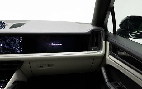 Porsche Cayenne III, 2023 год, 15 990 000 рублей, 22 фотография