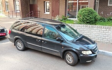 Chrysler Voyager IV, 2001 год, 900 000 рублей, 1 фотография