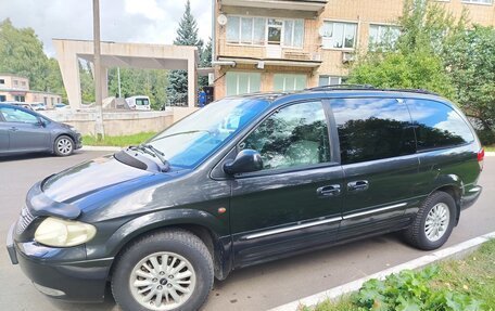 Chrysler Voyager IV, 2001 год, 900 000 рублей, 4 фотография