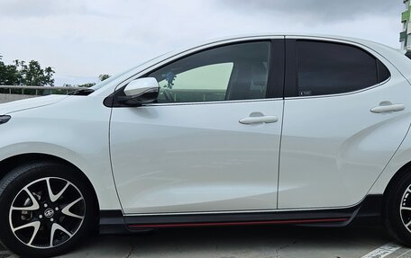 Toyota Yaris, 2020 год, 1 410 000 рублей, 15 фотография