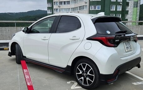 Toyota Yaris, 2020 год, 1 410 000 рублей, 18 фотография
