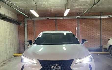 Lexus UX I, 2019 год, 3 120 000 рублей, 2 фотография