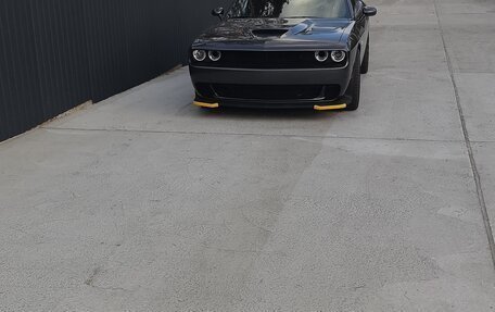 Dodge Challenger III рестайлинг 2, 2021 год, 7 000 000 рублей, 4 фотография