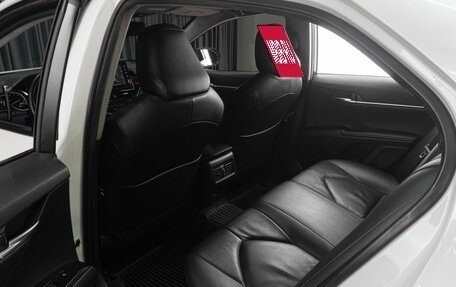Toyota Camry, 2021 год, 3 149 000 рублей, 13 фотография