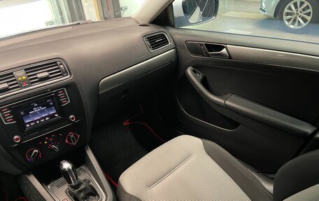 Volkswagen Jetta VI, 2017 год, 1 100 000 рублей, 23 фотография