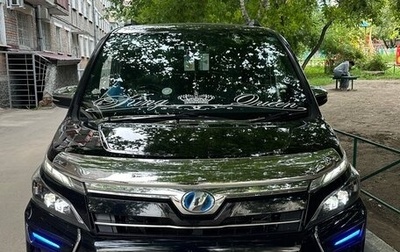 Toyota Voxy III, 2018 год, 2 385 000 рублей, 1 фотография