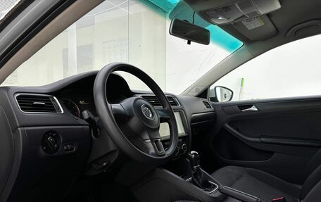 Volkswagen Jetta VI, 2013 год, 849 000 рублей, 20 фотография