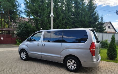 Hyundai Grand Starex Grand Starex I рестайлинг 2, 2012 год, 1 700 000 рублей, 3 фотография