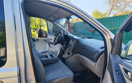 Hyundai Grand Starex Grand Starex I рестайлинг 2, 2012 год, 1 700 000 рублей, 11 фотография
