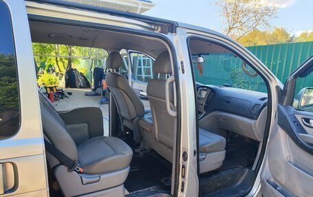 Hyundai Grand Starex Grand Starex I рестайлинг 2, 2012 год, 1 700 000 рублей, 12 фотография
