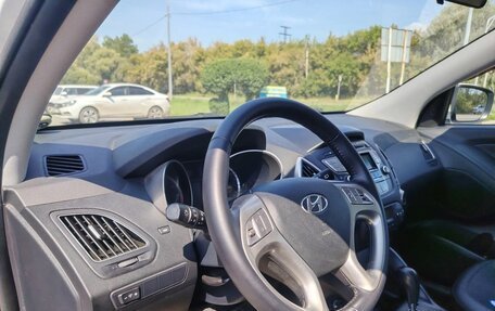 Hyundai ix35 I рестайлинг, 2013 год, 2 050 000 рублей, 11 фотография