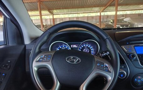 Hyundai ix35 I рестайлинг, 2013 год, 2 050 000 рублей, 15 фотография