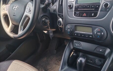 Hyundai ix35 I рестайлинг, 2013 год, 2 050 000 рублей, 12 фотография