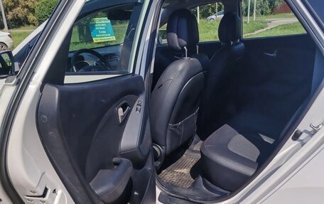 Hyundai ix35 I рестайлинг, 2013 год, 2 050 000 рублей, 29 фотография