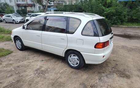 Toyota Ipsum II, 2000 год, 500 000 рублей, 3 фотография