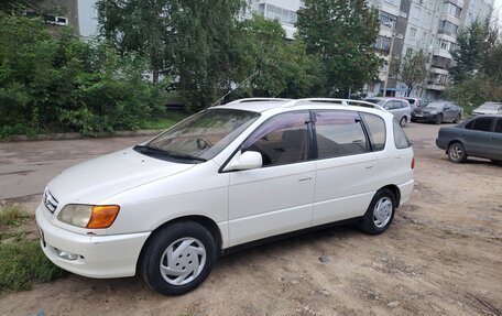 Toyota Ipsum II, 2000 год, 500 000 рублей, 2 фотография