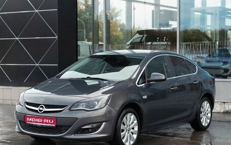 Opel Astra J, 2013 год, 670 000 рублей, 1 фотография