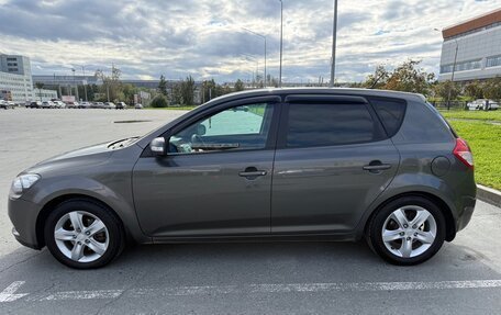 KIA cee'd I рестайлинг, 2010 год, 685 000 рублей, 3 фотография