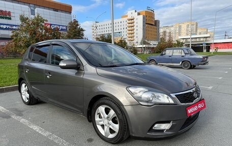 KIA cee'd I рестайлинг, 2010 год, 685 000 рублей, 2 фотография