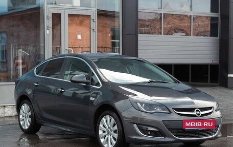 Opel Astra J, 2013 год, 670 000 рублей, 3 фотография