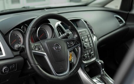 Opel Astra J, 2013 год, 670 000 рублей, 11 фотография