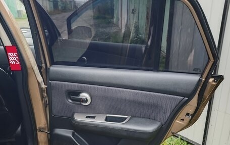 Nissan Tiida, 2008 год, 600 000 рублей, 32 фотография