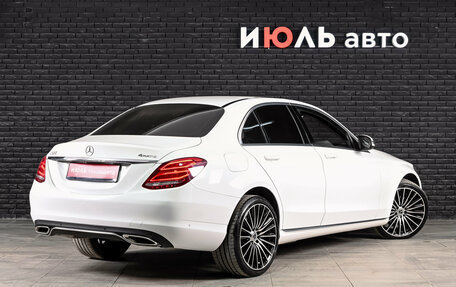 Mercedes-Benz C-Класс, 2017 год, 2 450 000 рублей, 4 фотография