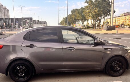 KIA Rio III рестайлинг, 2015 год, 1 000 000 рублей, 4 фотография