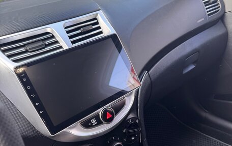 Hyundai Solaris II рестайлинг, 2016 год, 820 000 рублей, 12 фотография