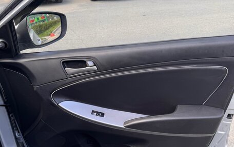 Hyundai Solaris II рестайлинг, 2016 год, 820 000 рублей, 16 фотография
