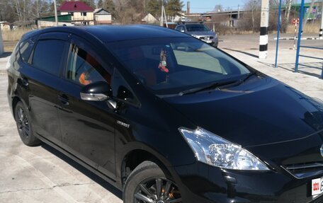 Toyota Prius Alpha I (ZVW40/41), 2013 год, 1 000 000 рублей, 4 фотография