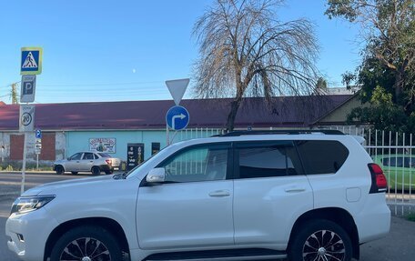 Toyota Land Cruiser Prado 150 рестайлинг 2, 2017 год, 4 850 000 рублей, 4 фотография