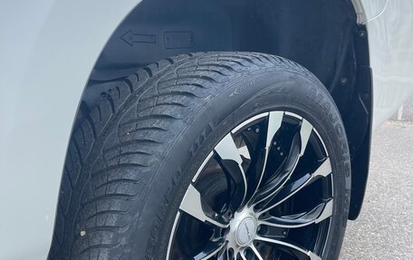 Toyota Land Cruiser Prado 150 рестайлинг 2, 2017 год, 4 850 000 рублей, 9 фотография