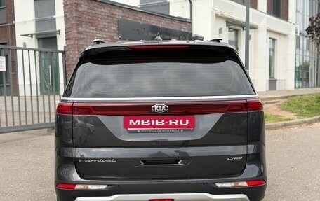 KIA Carnival, 2021 год, 3 000 000 рублей, 6 фотография