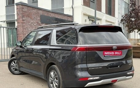 KIA Carnival, 2021 год, 3 000 000 рублей, 7 фотография