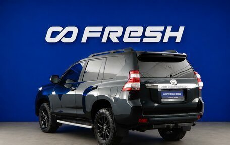 Toyota Land Cruiser Prado 150 рестайлинг 2, 2016 год, 3 999 999 рублей, 2 фотография