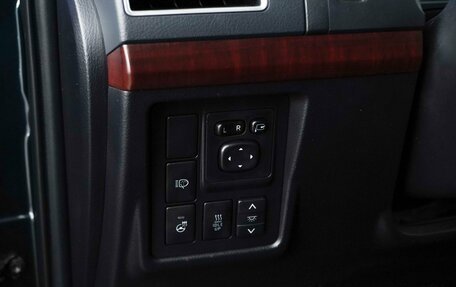 Toyota Land Cruiser Prado 150 рестайлинг 2, 2016 год, 3 999 999 рублей, 19 фотография