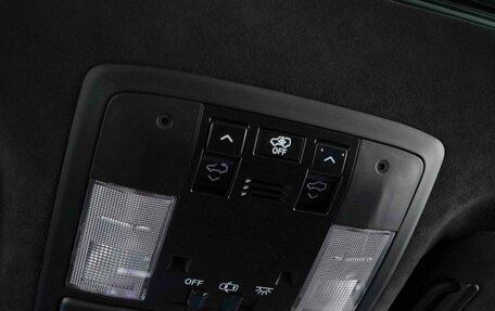 Toyota Land Cruiser Prado 150 рестайлинг 2, 2016 год, 3 999 999 рублей, 13 фотография