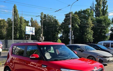KIA Soul II рестайлинг, 2019 год, 1 700 000 рублей, 5 фотография