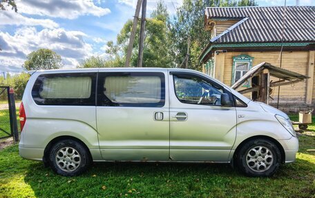 Hyundai Grand Starex Grand Starex I рестайлинг 2, 2009 год, 750 000 рублей, 3 фотография