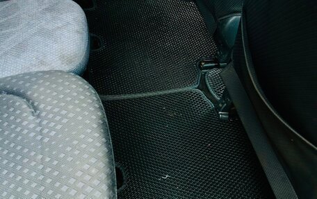 Toyota FunCargo, 2002 год, 450 000 рублей, 10 фотография